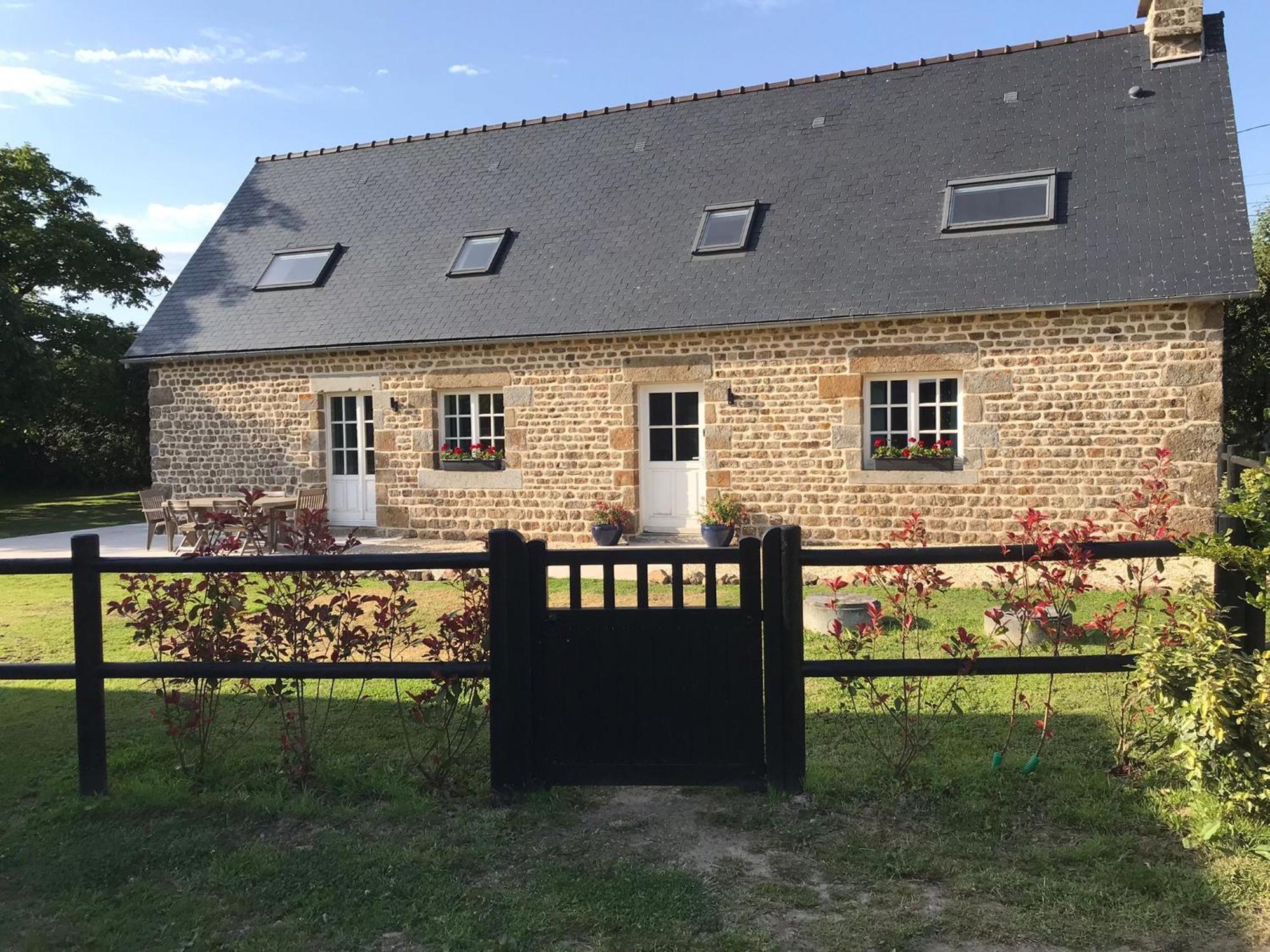 Maison De La Grange, Chaulieu Sourdeval Exteriör bild