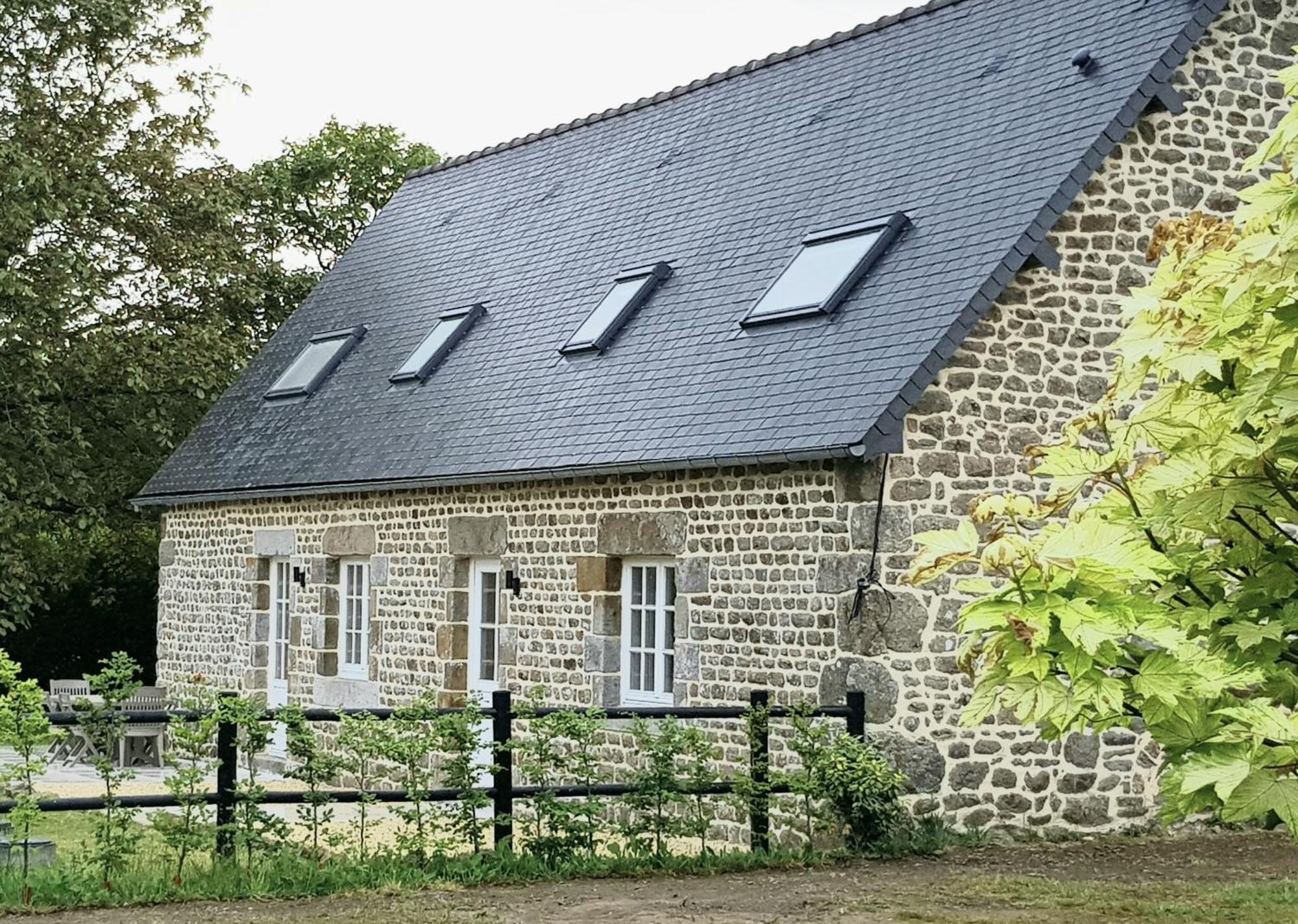 Maison De La Grange, Chaulieu Sourdeval Exteriör bild